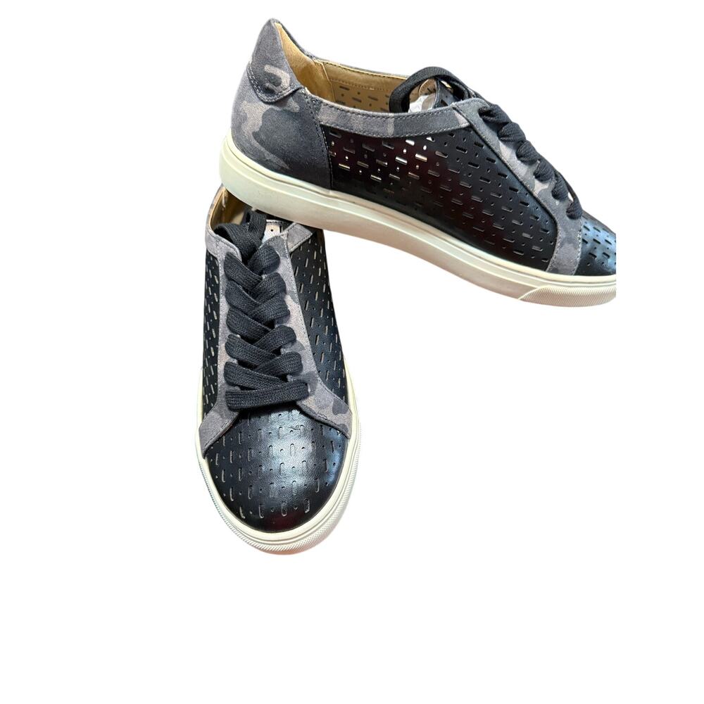 GILI Women’s Adalie Lace Up Sneakers Black Perforated Camo Trim Size 8M NWB